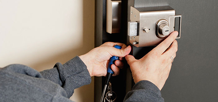 Deadbolt Lock Installation La Crescenta-Montrose